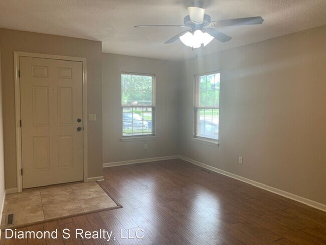Building Photo - 2 br, 1 bath House - 1407 E Seminole St