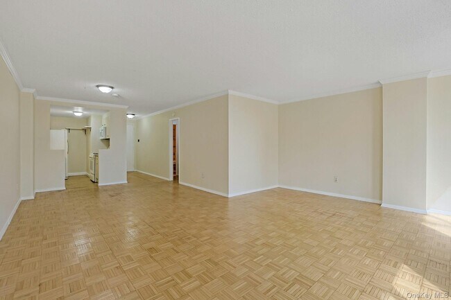 Building Photo - 1270 North Ave