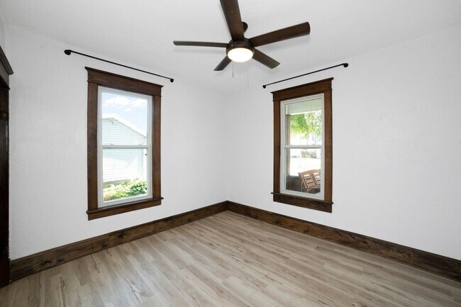 Foto del edificio - 3 Bedroom Custom Neenah Home