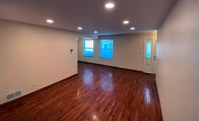 Vista de la sala3 - 353 Ashwood Ct