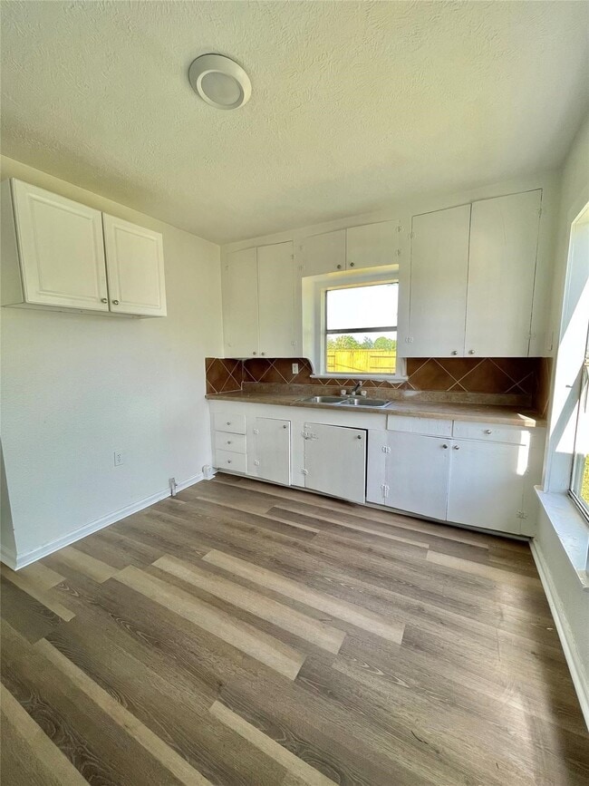 Building Photo - 205 S Wilson St Building Photo - 205 S Wilson St