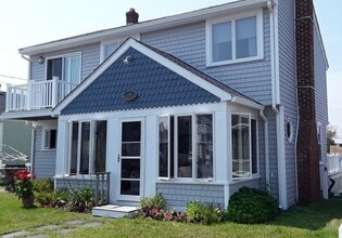 Building Photo - 65 Foster Ave