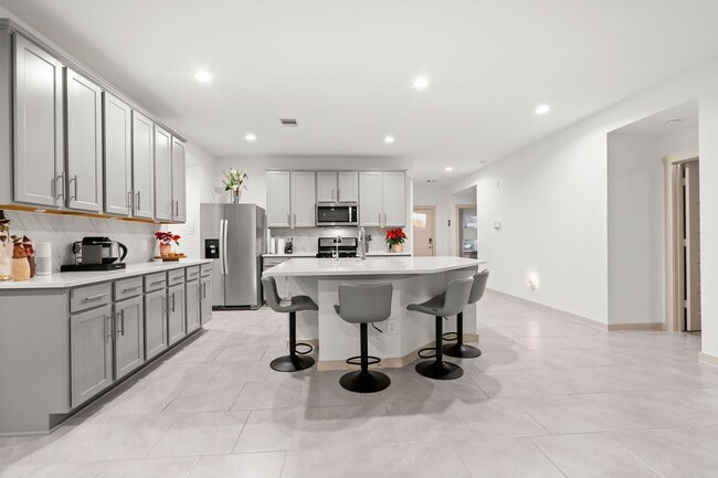 Building Photo - 29506 Gordon Sevilla St