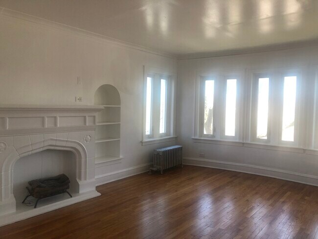 Building Photo - 7210 S Lafayette Ave