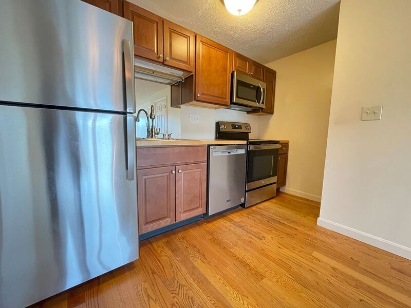 Foto principal - 177 Loudon Rd