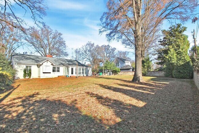 Foto del edificio - Pristine Cotswold Ranch for Lease!