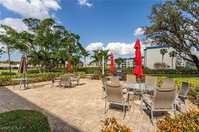Foto del edificio - 1747 Pebble Beach Dr