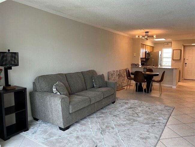 Foto del edificio - 2220 N Cypress Bend Dr