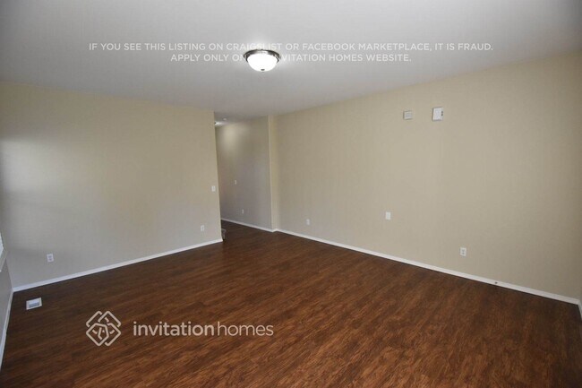 Building Photo - 2321 171st St E