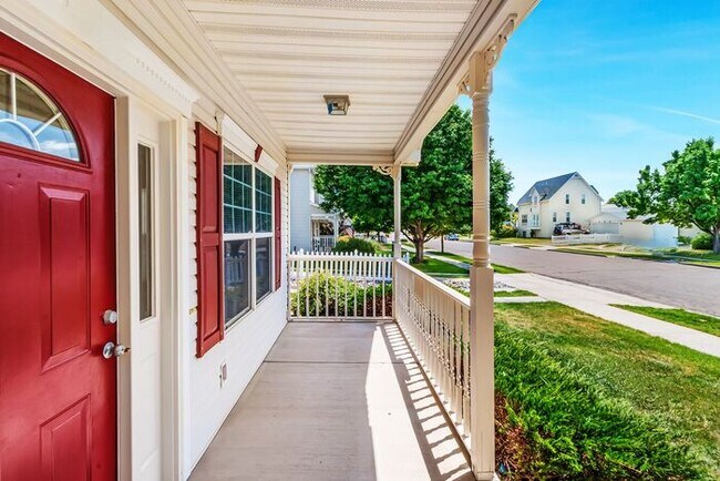 Foto del edificio - Spacious 3-Bedroom, 2-Bath Home - RV Parking!