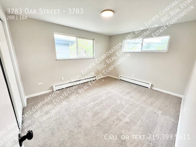 Photo - 3783 Oak St Apartment