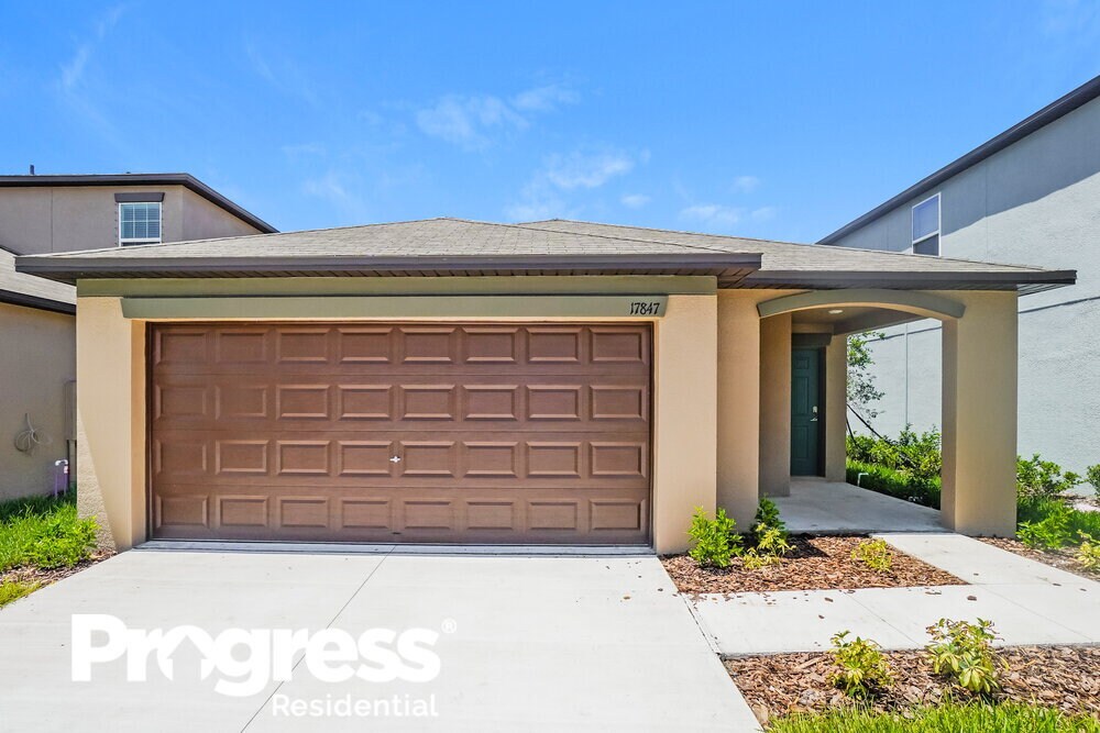 17847 Cloudless Bliss Dr, Lutz, FL 33558 House Rental in Lutz, FL