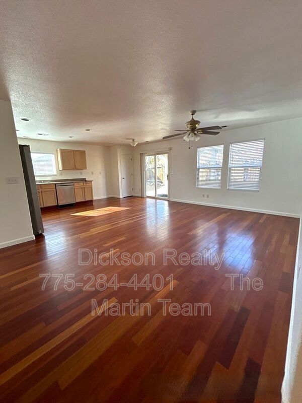 Building Photo - 986 Montero Dr