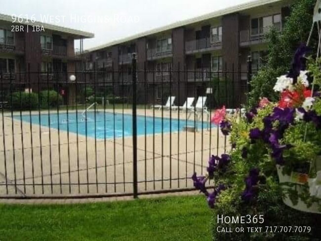 Building Photo - PRIME LOCATION: 2 Bedroom, 1 Bathroom!