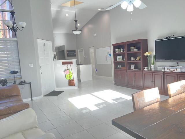 Building Photo - 8597 Jade Dr