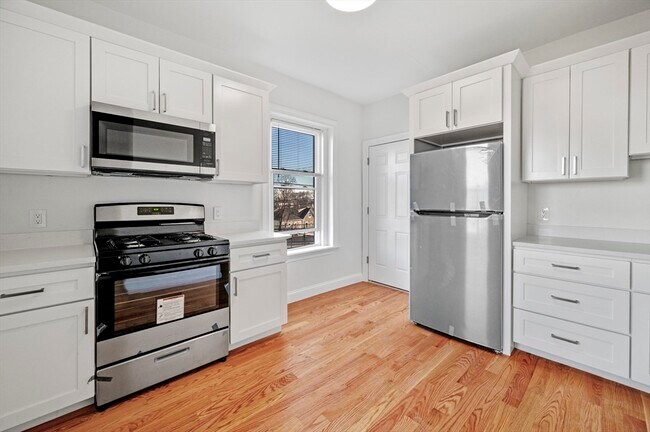Foto del edificio - 305 Medford St
