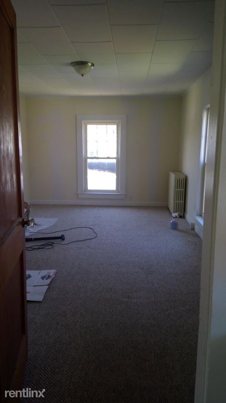 Building Photo - 196 Pettingill St