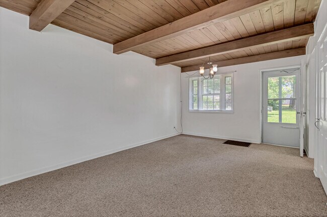 Foto del edificio - 5606 Berry Ct