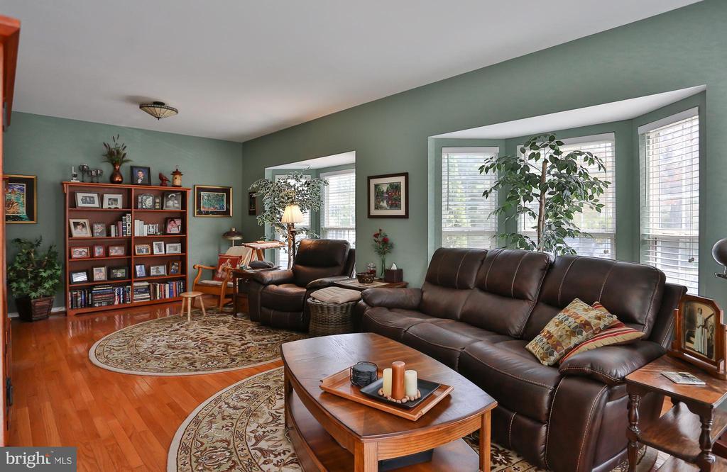 Primary Photo - 5111 Lands End Ct