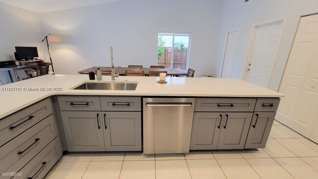 Foto del edificio - 4 br, 2.5 bath House - 19840 Cutler Ct