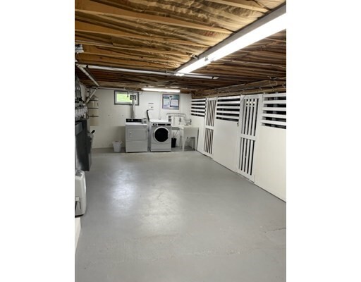 Building Photo - 6 Franzone Dr