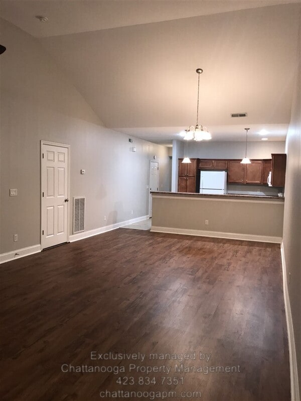 Building Photo - 2704 Stone Trace Dr