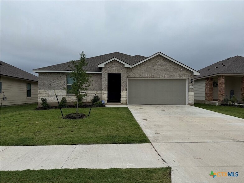 Foto principal - 1010 Prairie Clover Rd