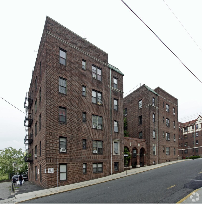 Building Photo - Artmor Hall