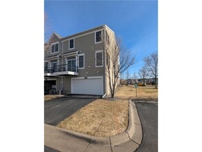 Building Photo - 11170 Sand Castle Dr