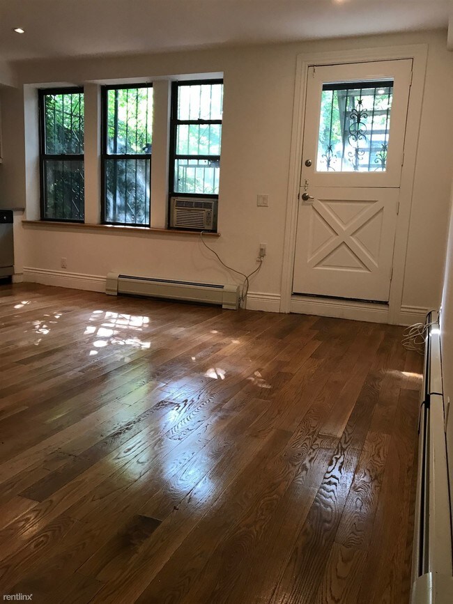 Foto del edificio - 320 Cumberland St