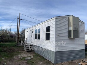 Building Photo - 111 S Cedar Dr