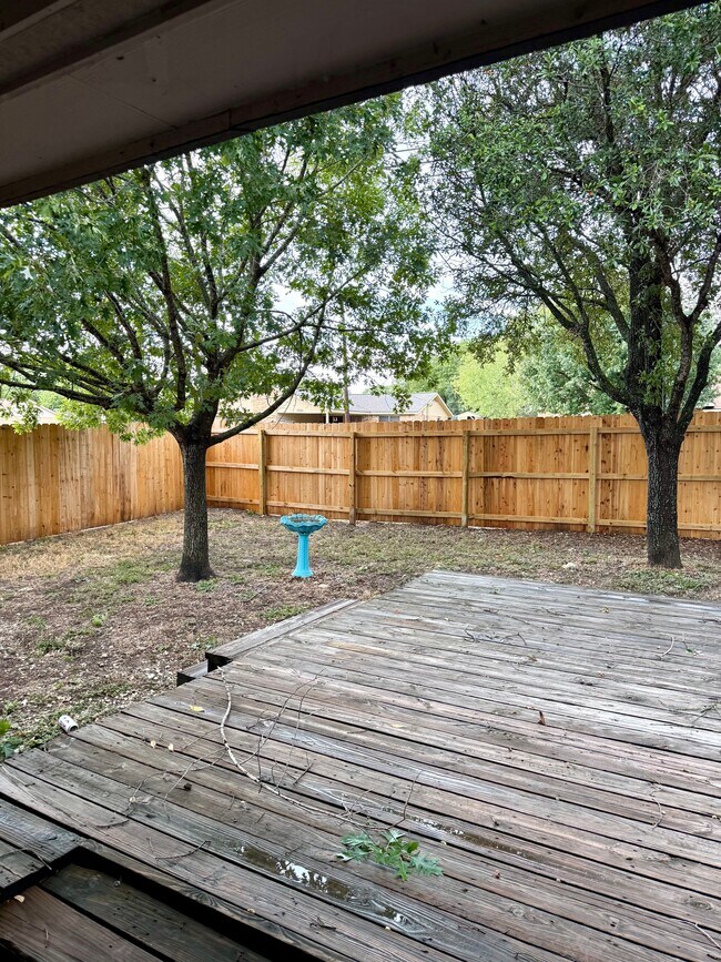 Foto del edificio - 1353 Pecan Ridge