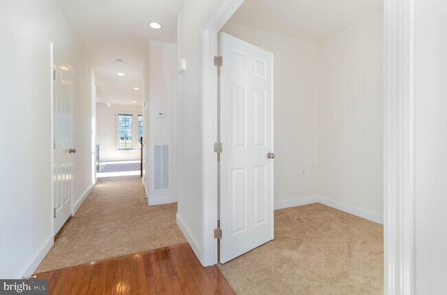 Foto del edificio - 846 Whitetail Dr