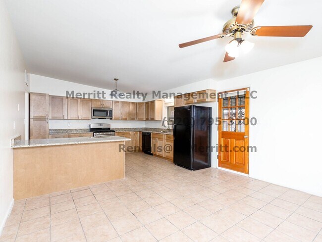 Foto del edificio - Spacious 3-Bedroom, 2-Bathroom Home Near U of A and Banner Health