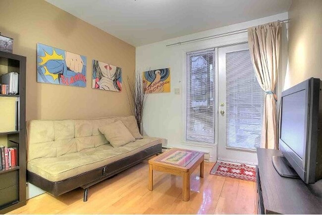 Building Photo - 1260 Rue Sainte-Élisabeth