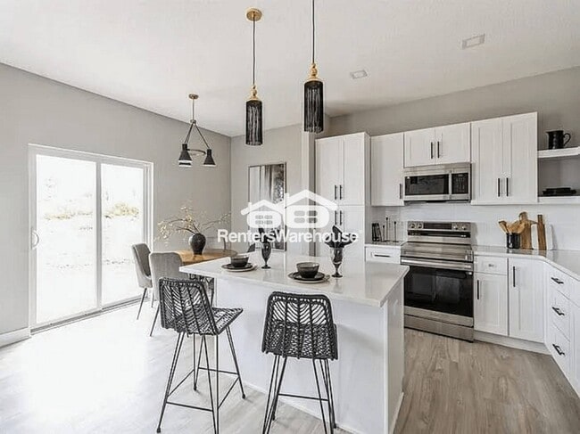 Building Photo - 15536 Rocklyn Pl