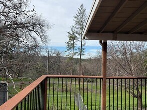 Building Photo - 174 Sunset Ln