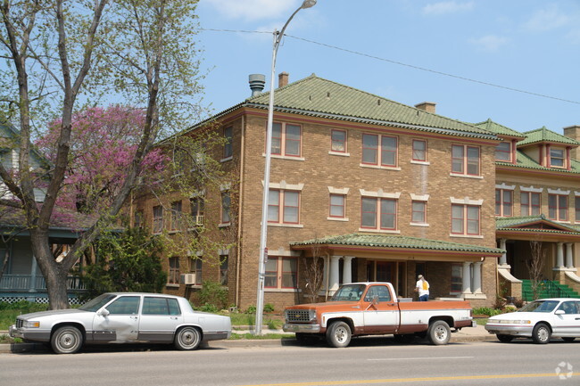 Foto del edificio - Bellaire Apartments