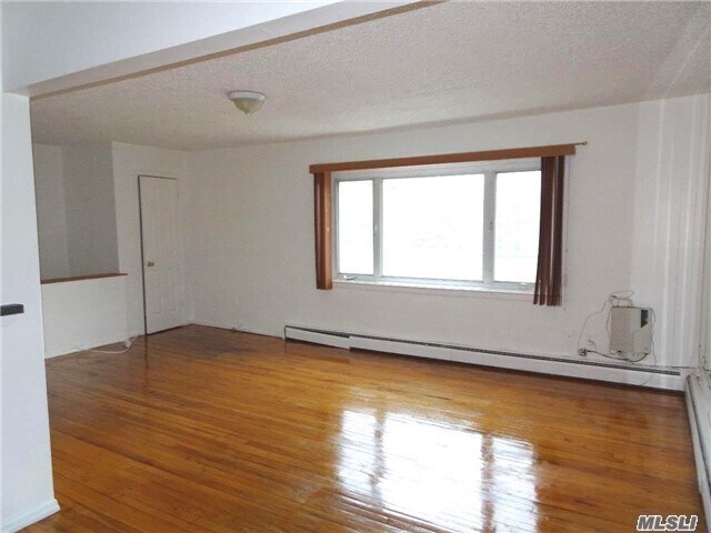 Foto del edificio - 148-19 230th Pl