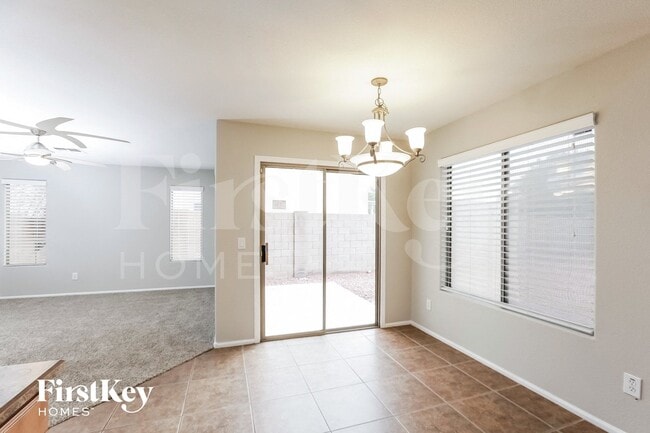 Foto del edificio - 12601 W Reade Ave