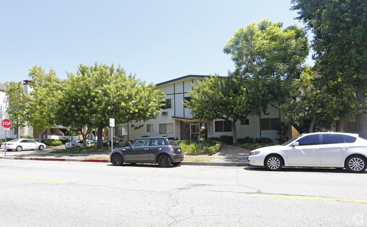 Building Photo - 346 N Louise St