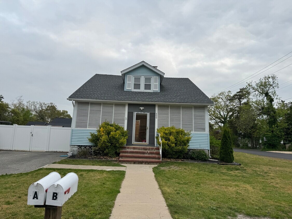 Primary Photo - 500 Barnegat Blvd
