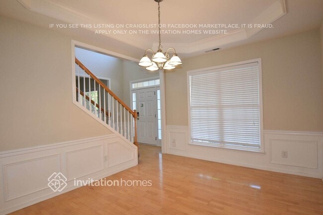 Building Photo - 5304 Granada Hills Dr
