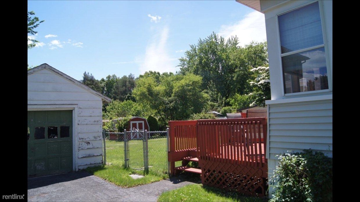 3204 Guilderland Ave, Schenectady, NY 12306 House Rental in Schenectady, NY