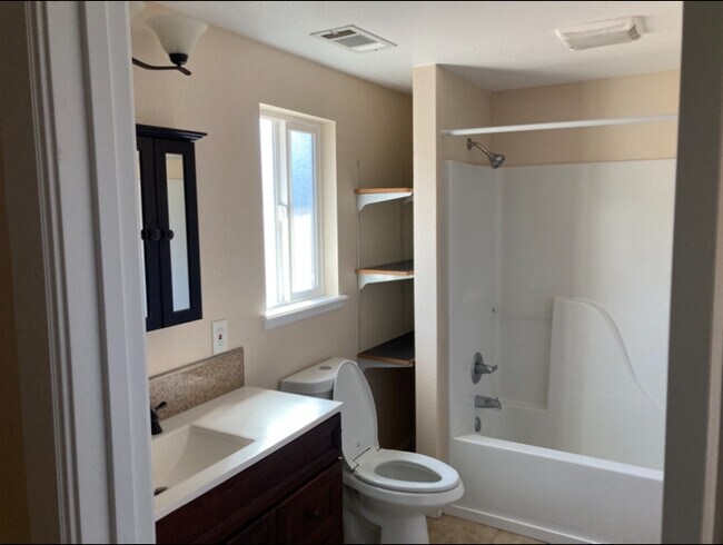 Foto del edificio - 2895 Rogue River Hwy