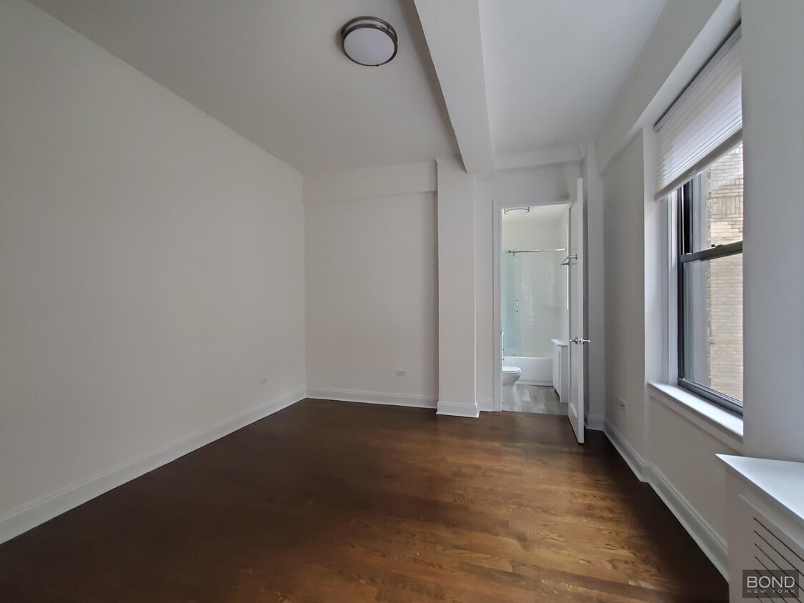 Foto del edificio - 145 W 55th St