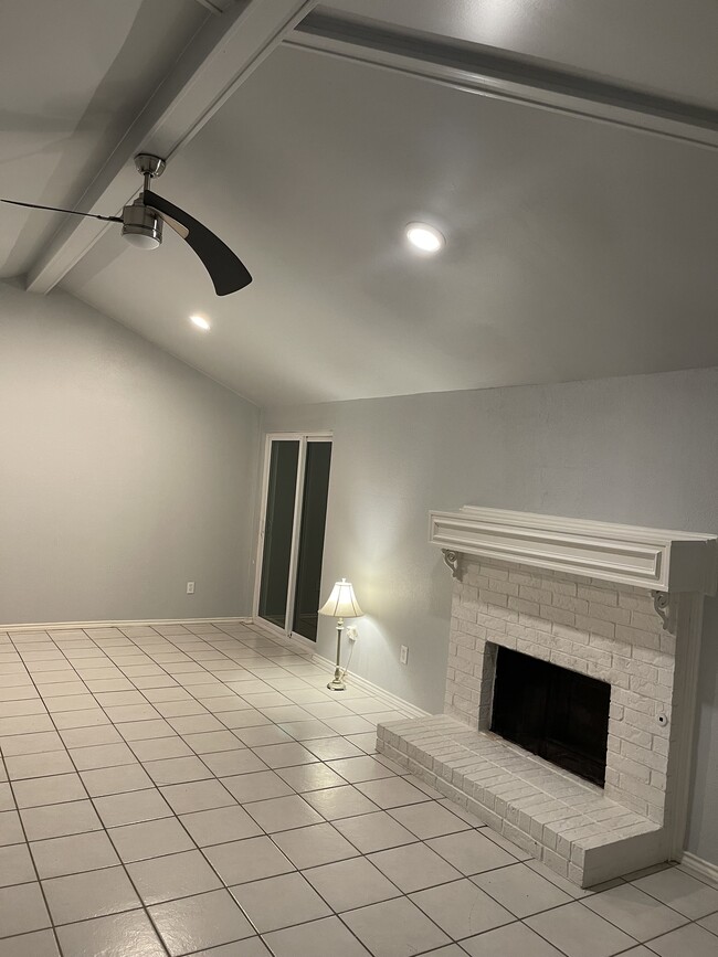 Building Photo - 1508 Nest Pl