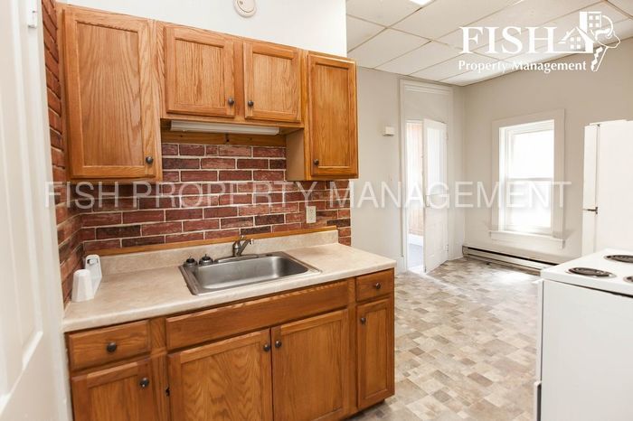 Primary Photo - 117 1/2 N Vesper St