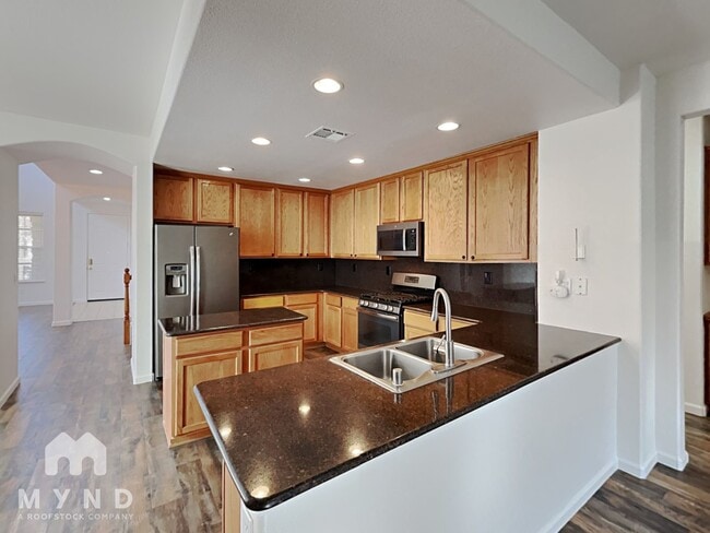 Building Photo - 3757 Deutz Dr