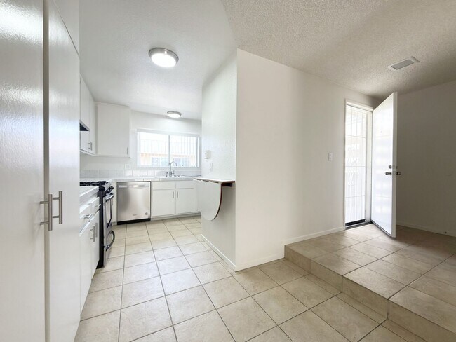 Foto del edificio - Spacious Townhome in Quail Ridge